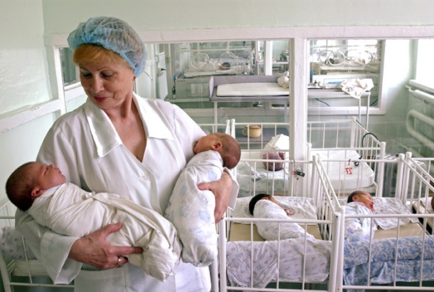 В Коми появится выплата семьям при рождении первого ребенка