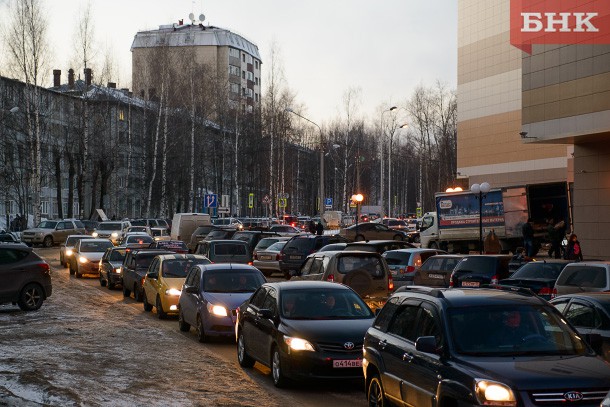 За десять лет легковые автомобили в России подорожали втрое