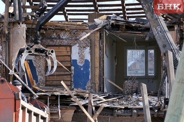 В Сыктывкаре в течение года планируется снести 27 многоквартирных расселённых домов